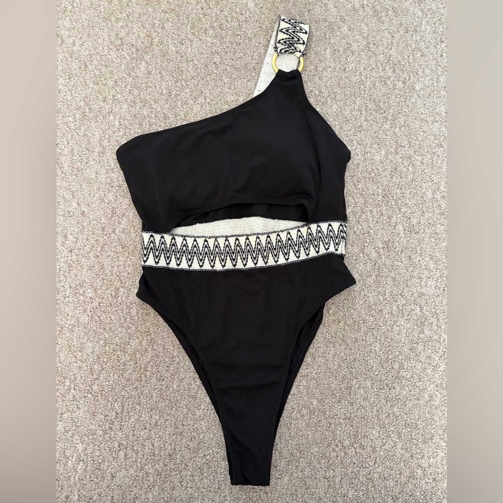 one piece black cut out swimsuit